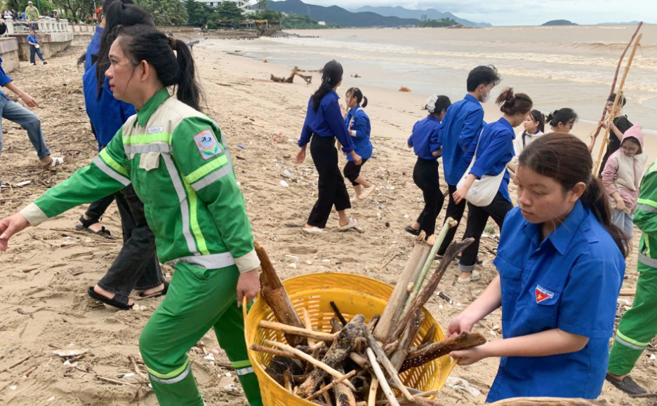 Huy động cộng đồng bảo vệ môi trường biển