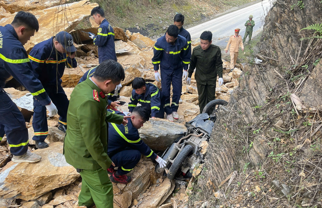 Cập nhật thông tin vụ sạt lở nghiêm trọng trên Quốc lộ 6 tỉnh Phú Thọ