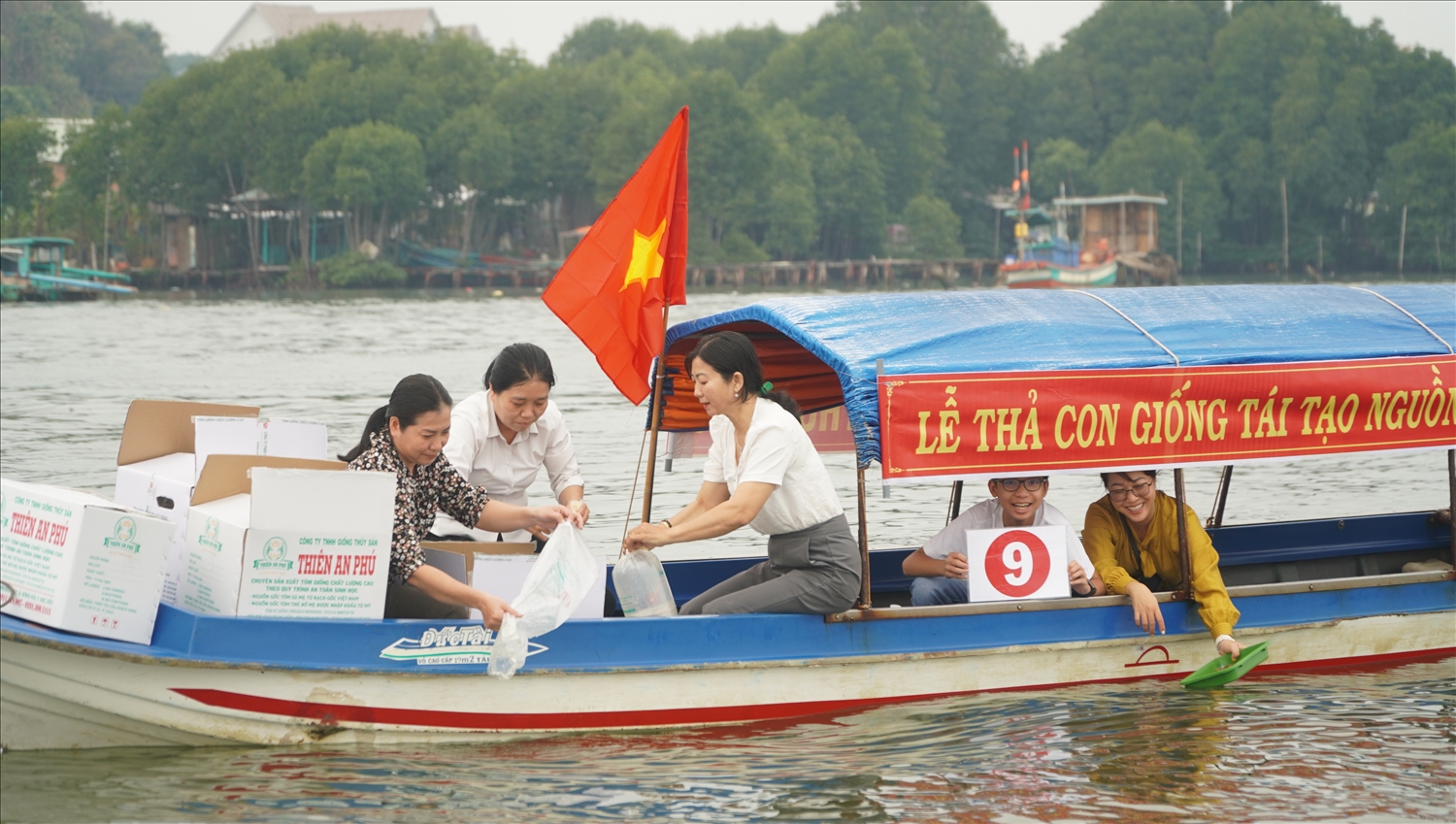 Lạng Sơn: Tăng cường tuyên truyền bảo vệ loài động vật hoang dã, nguồn lợi thuỷ sản