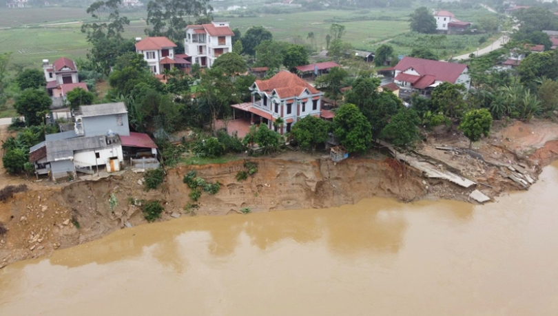 Phú Thọ: Khẩn cấp xử lý, khắc phục sạt lở bờ, vở sông Lô