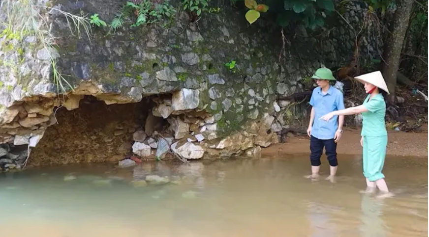 Thái Nguyên: Xuất hiện hố sụt lún lớn ngay tại trường học
