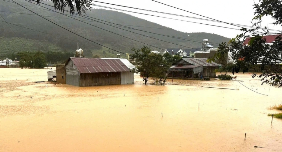 Lâm Đồng: Chỉ trong 3 ngày thiên tai, mưa lũ gây thiệt hại khoảng 30 tỷ đồng