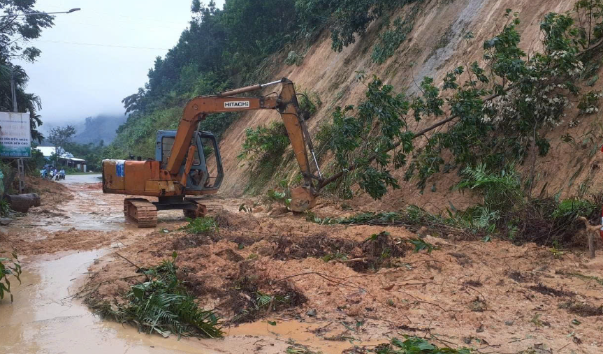 Bộ Xây Dựng công bố tình huống khẩn cấp thiên tai trên đường Trường Sơn Đông