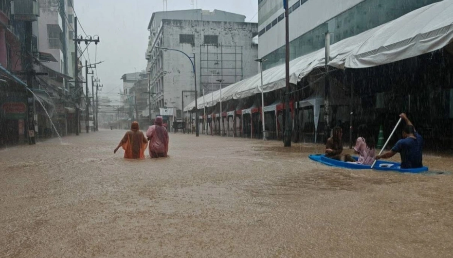 Thái Lan: Khẩn trương ứng phó, hỗ trợ người dân bị ảnh hưởng lũ lụt