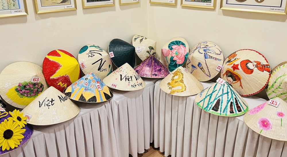 Bảo tồn làng nghề nón lá truyền thống Tri Lễ