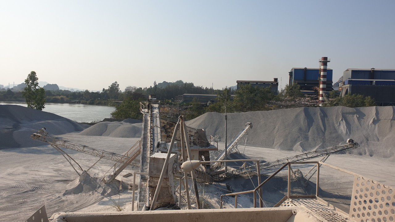 Khắc phục khó khăn trong hoạt động chế biến khoáng sản