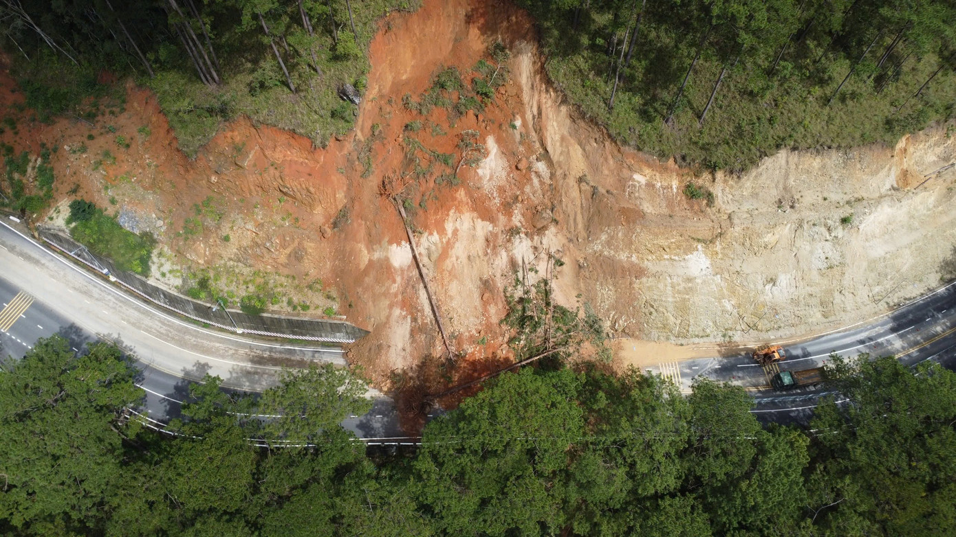 Lâm Đồng: Tiếp tục công bố tình huống khẩn cấp do thiên tai trên 4 quốc lộ