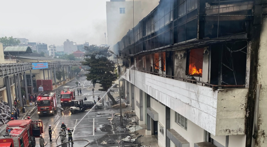 Cháy lớn ở Nhà máy Bia Hà Nội Habeco