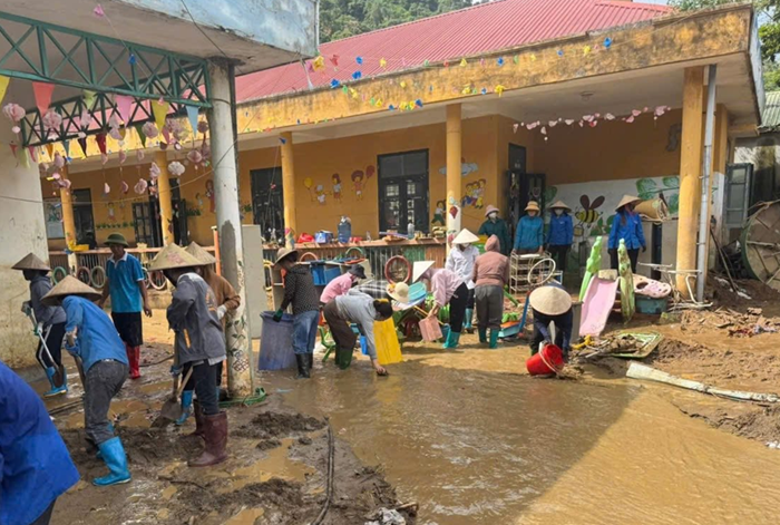 Tuyệt đối không để học sinh thiếu trường, thiếu lớp, người dân thiếu nơi khám chữa bệnh