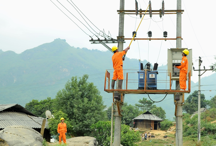 Địa phương cần chủ động giải quyết vướng mắc, đẩy nhanh tiến độ các công trình, dự án điện