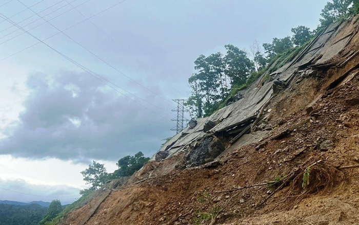 Khẩn trương khắc phục hạ tầng, đảm bảo giao thông thông suốt