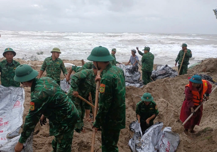 Dừng các cuộc họp chưa thực sự cần thiết để tập trung ứng phó mưa bão