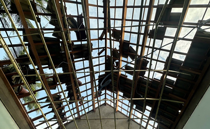 Khẩn trương hỗ trợ xây nhà mới cho hộ dân bị sập nhà do bão số 13