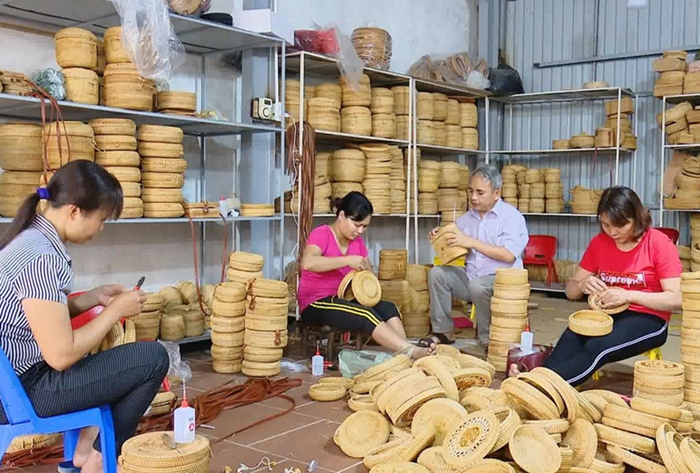 Khai thác lợi thế trong phát triển sản phẩm công nghiệp nông thôn đặc trưng