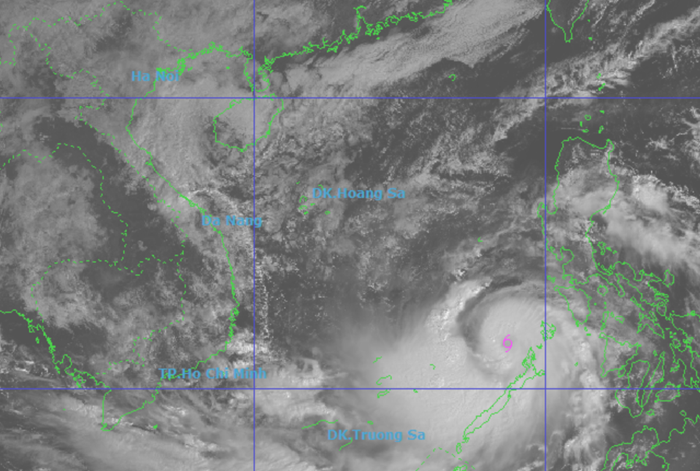 Đặt công tác phòng chống bão số 13 trong tình trạng khẩn cấp hơn, nguy hiểm hơn