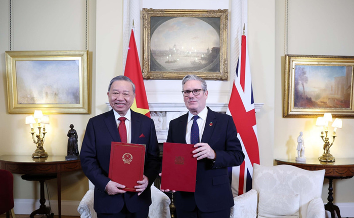 Việt Nam và Vương quốc Anh ưu tiên đẩy mạnh hợp tác chuyển đổi năng lượng xanh