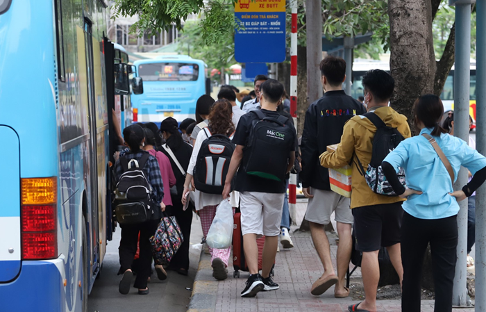 Chuyển đổi phương tiện giao thông xanh ở Hà Nội