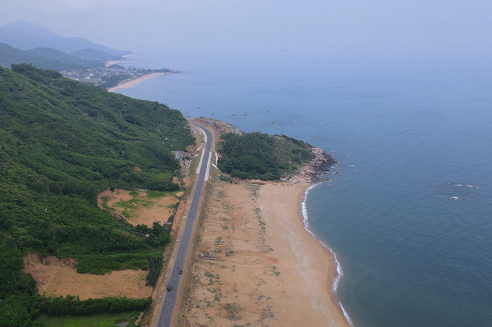 Cả nước sẽ hoàn thành tối thiểu 3.513 km cao tốc và 1.701 km đường ven biển trong năm 2025
