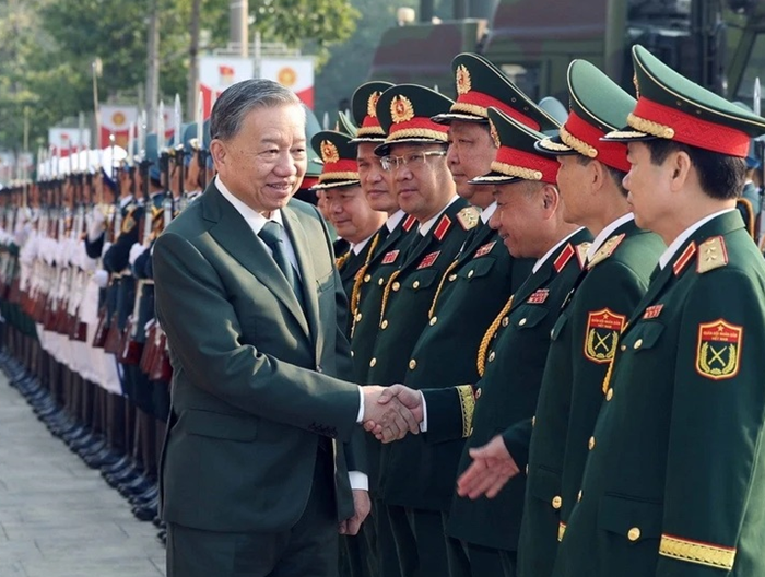 Quân đội nhân dân vững bước dưới cờ Đảng quang vinh