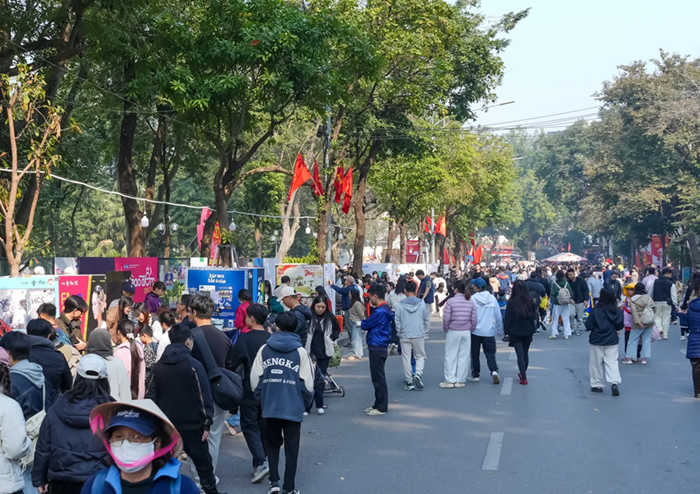 Khách du lịch đến Hà Nội những ngày đầu năm tăng mạnh