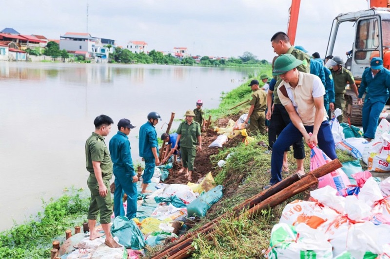 Các địa phương khẩn trương xử lý sự cố đê điều, bảo đảm an toàn chống lũ
