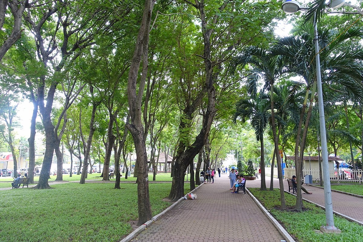 Quy định các công trình có mục đích kinh doanh được xây dựng trên đất công viên 