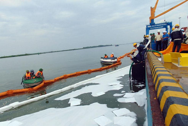 Bổ sung quy định về thành lập Hội đồng thẩm định kế hoạch ứng phó sự cố tràn dầu