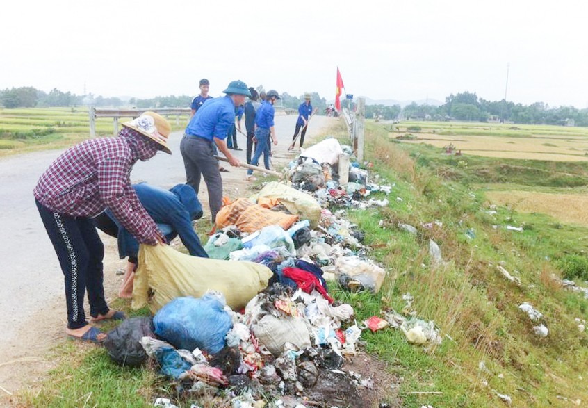 Nghệ An đẩy mạnh tuyên truyền về bảo vệ môi trường, thực hiện chuyển đổi xanh