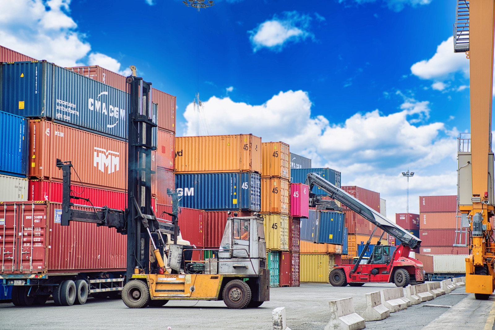Phú Thọ khai thác tiềm năng phát triển ngành dịch vụ logistics
