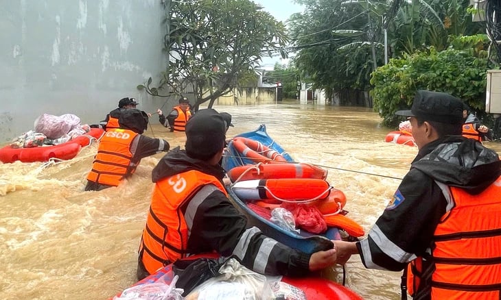 Hỗ trợ khẩn cấp 700 tỷ đồng cho các địa phương khắc phục thiệt hại do mưa lũ