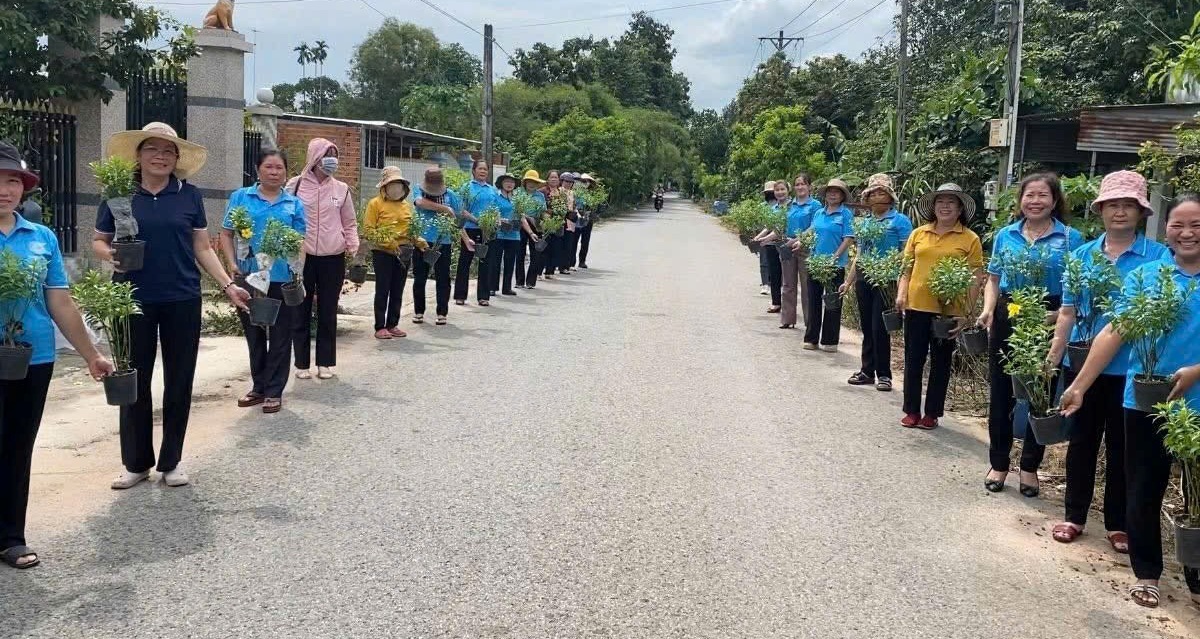 TP. HCM tiếp tục phát huy sức mạnh toàn dân trong phát triển kinh tế và bảo vệ môi trường