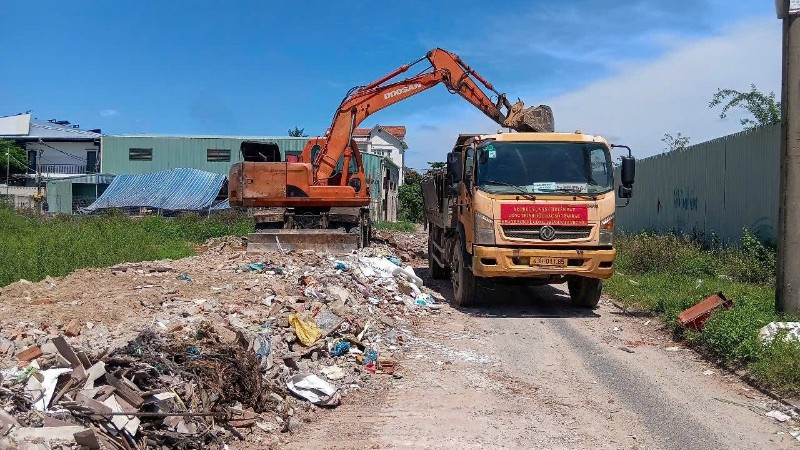 Đà Nẵng rà soát, bổ sung các điểm trung chuyển rác thải xây dựng