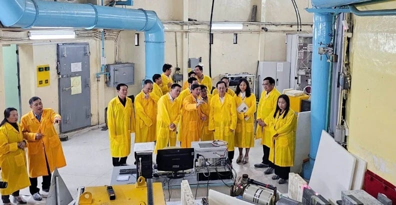 Phát triển các cơ sở nghiên cứu, ứng dụng khoa học và công nghệ hạt nhân