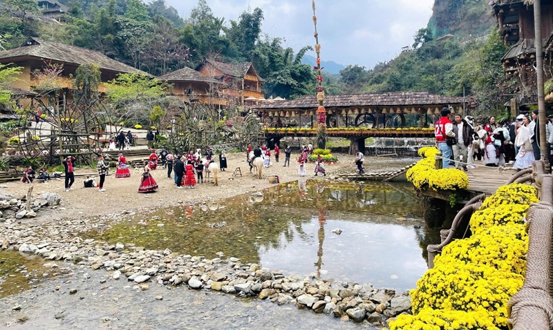 Lào Cai triển khai chính sách hỗ trợ vay vốn đầu tư phát triển các điểm du lịch