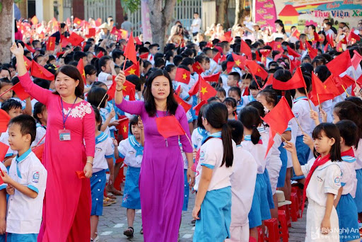 Nghệ An: Hơn 945.000 học sinh hân hoan khai giảng năm học mới
