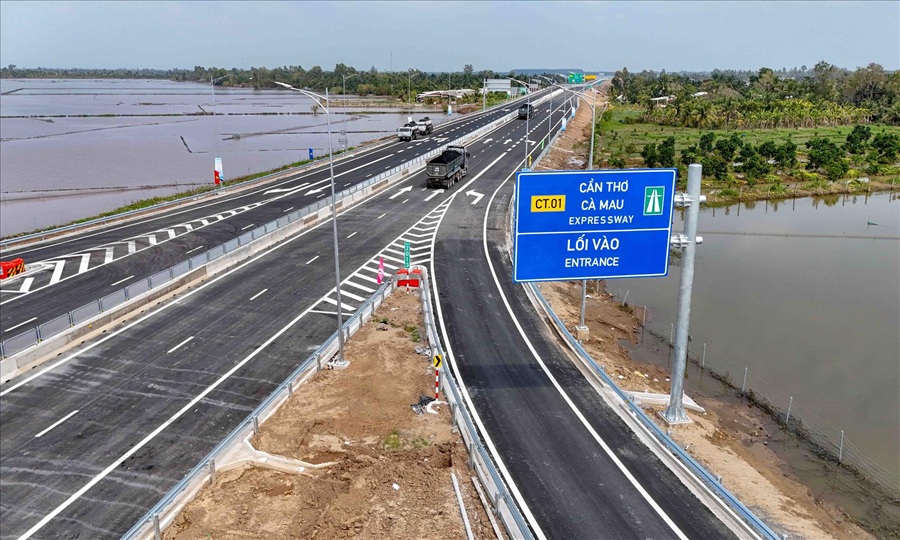 Cà Mau khai thác quỹ đất dọc cao tốc phục vụ phát triển công nghiệp