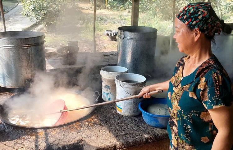 Làng mật mía hơn 50 năm tuổi ở Hà Tĩnh tất bật những ngày giáp Tết