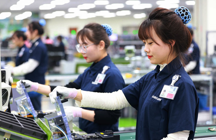 Xuất nhập khẩu năm 2024 tăng trên 15%