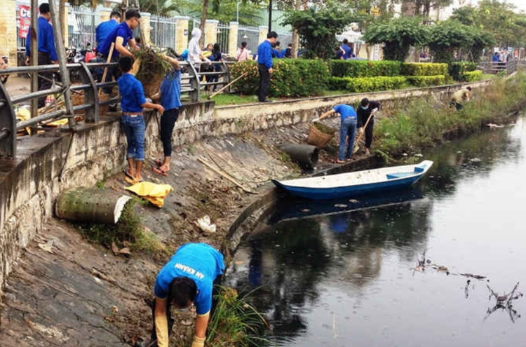 Tăng cường bảo vệ môi trường, cấp nước sạch vùng nông thôn