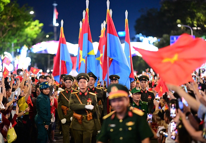[50 năm Giải phóng miền Nam] Thế hệ trẻ tự hào, tiếp nối truyền thống của cha ông