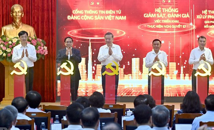 Ra mắt các nền tảng số phục vụ triển khai Nghị quyết 57 về phát triển khoa học công nghệ